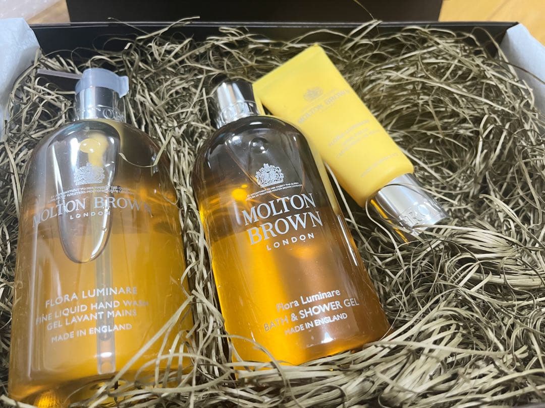 Molton Brown フローラルミナーレ