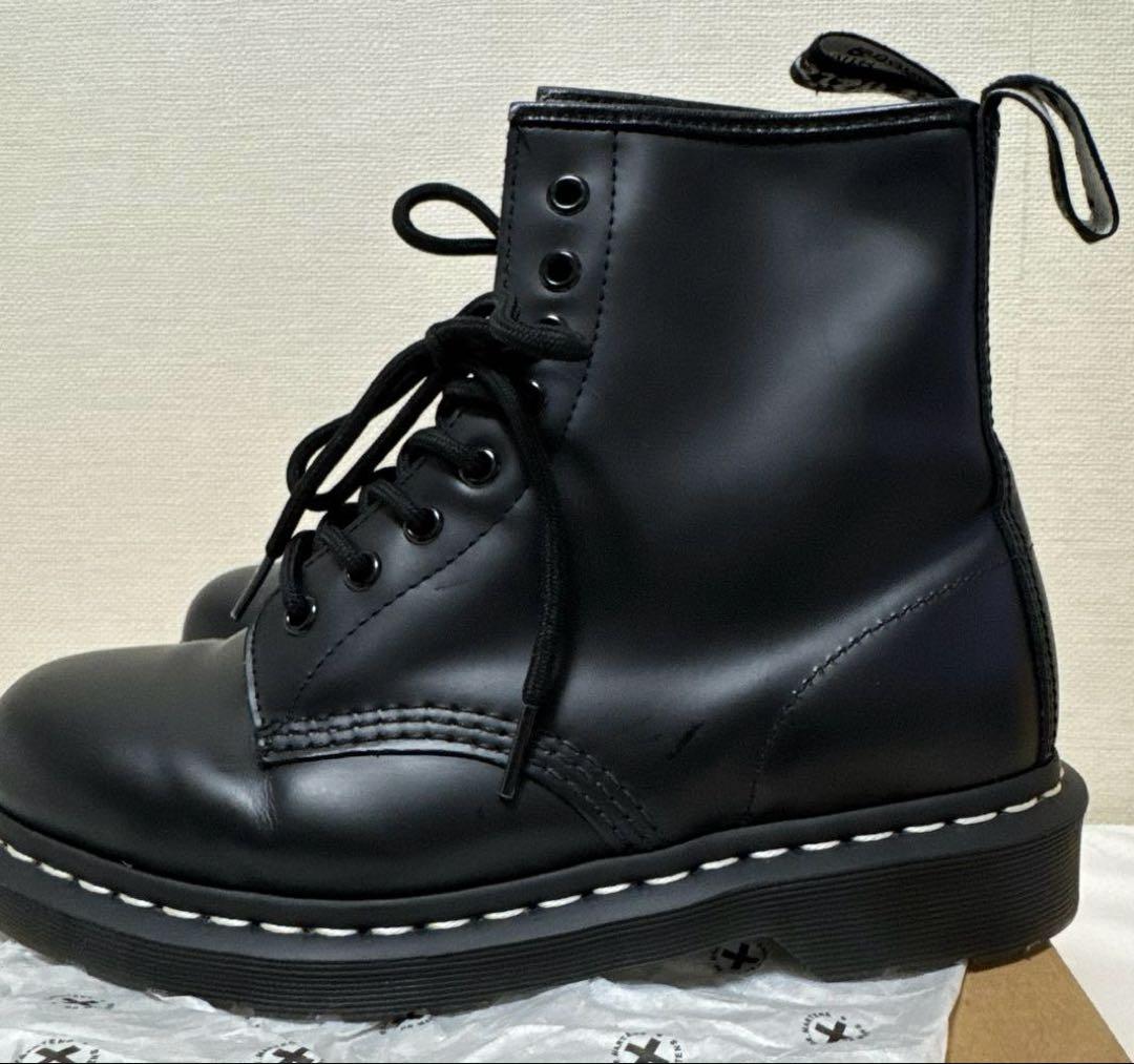 ドクターマーチン 1460 8ホールブーツ　ホワイトステッチ　Dr.マーチン