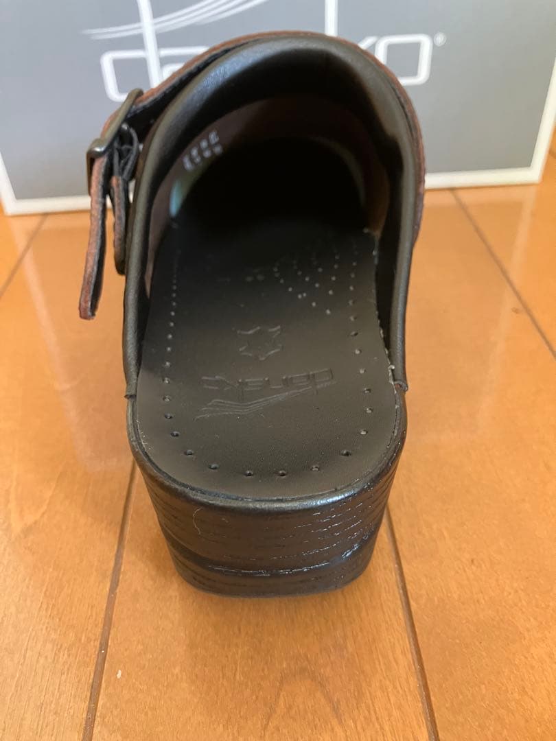 ダンスコ Dansko イングリッド　Antigue Brown 38