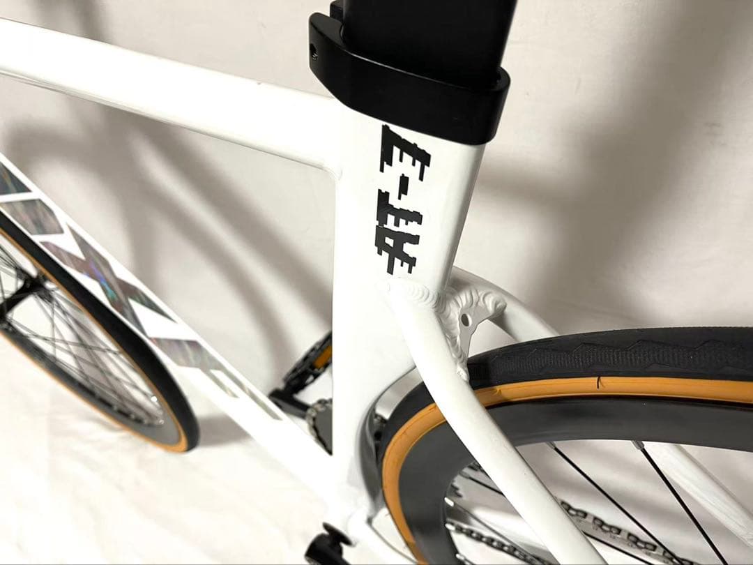 新品・未使用JIXFピストバイクFIXED GEARホワイトフロントブレーキ付