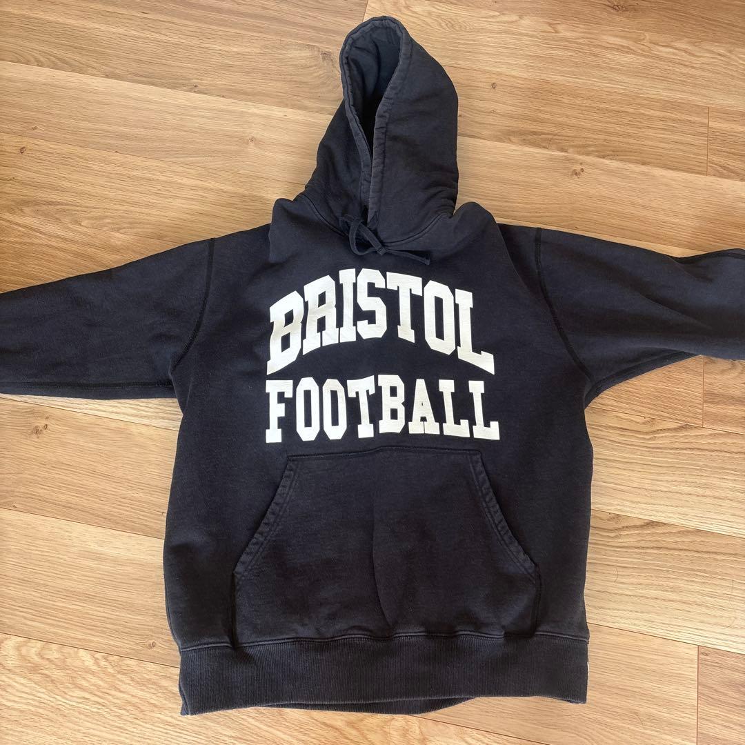 BRISTOL REIGNING CHAMP フーディ黒 L