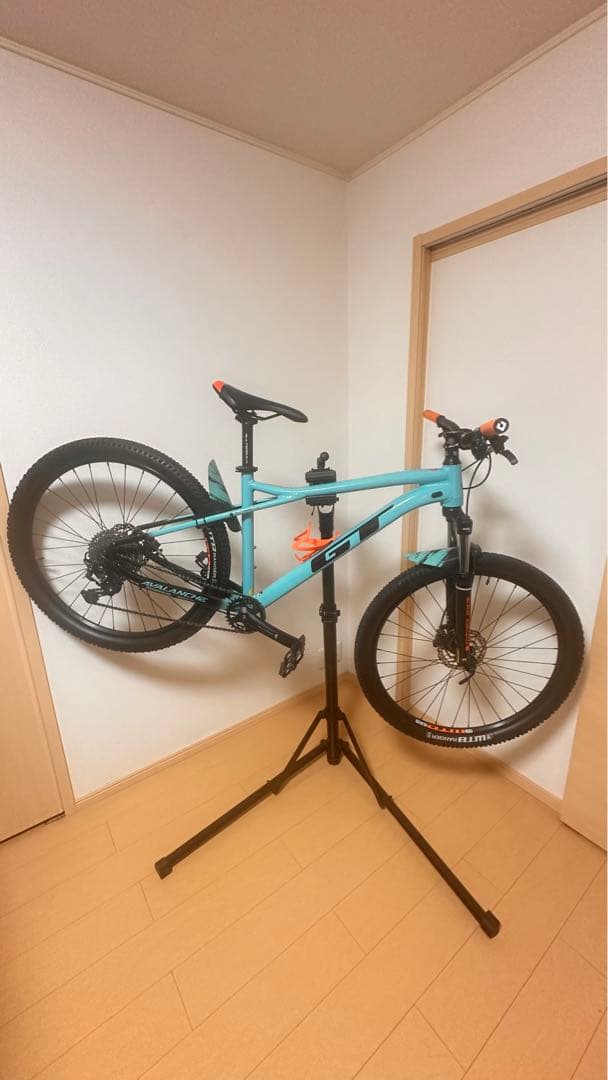 お引き取り限定 富山,金沢 県 2020GTAvalanche マウンテンバイク