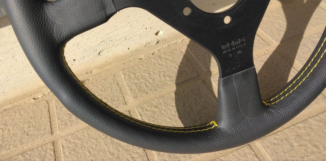 す*ー様 momo ヴェローチェ 32パイ ホーンボタン付き