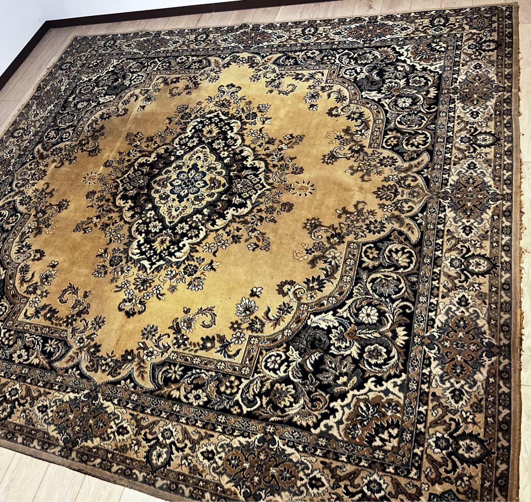 早い者勝ち　断捨離　 ヴィンテージラグ　ペルシャ絨毯　253㎝×257㎝　大判