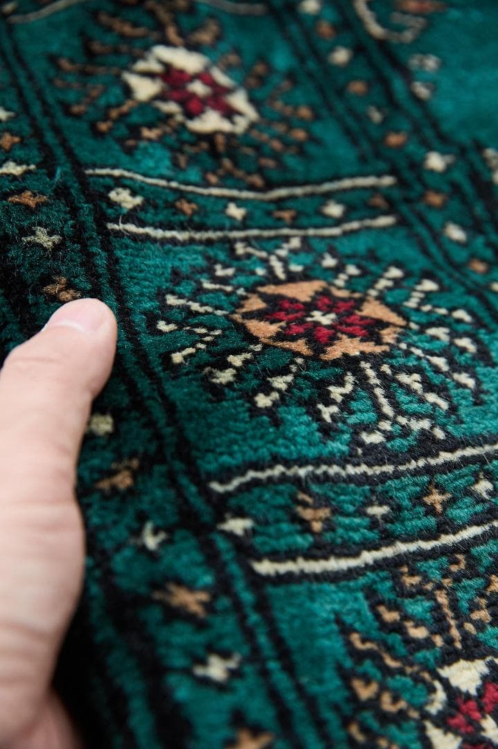 希少　ヴィンテージラグ　ラホール産　トライバルラグ（208×127cm）緑