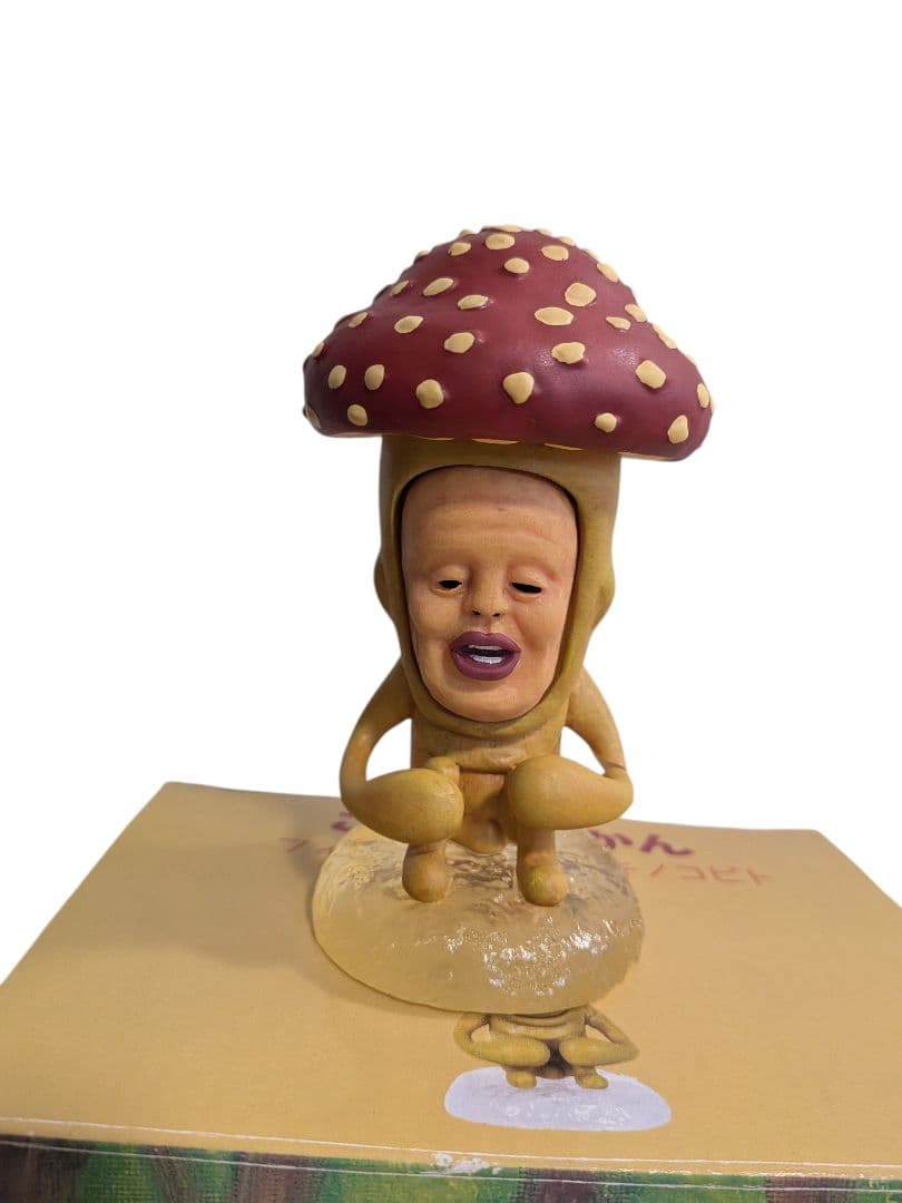 フィギュア こびとづかん クサマダラオオコビト・シノビイエコビト・ベニキノコビト