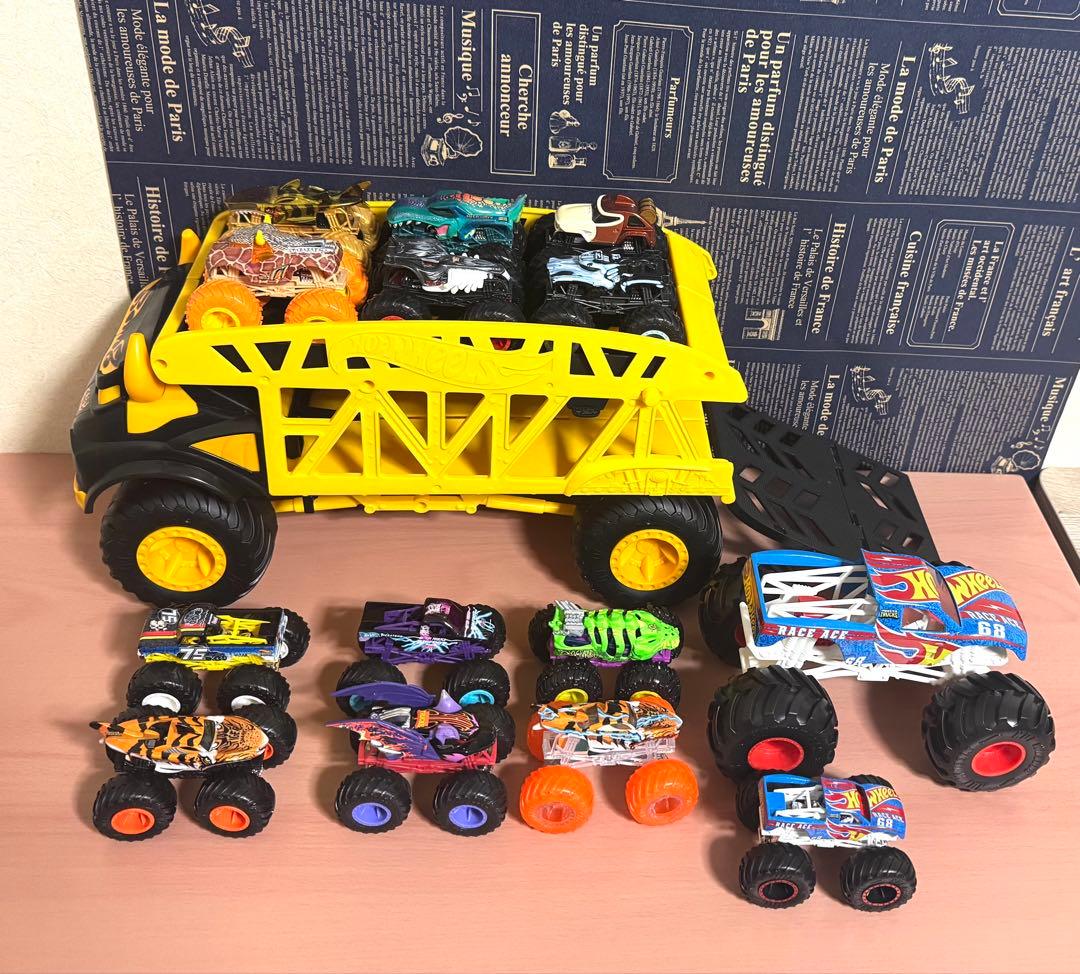 ライアン hot wheels ホットウィール　モンスタートラック