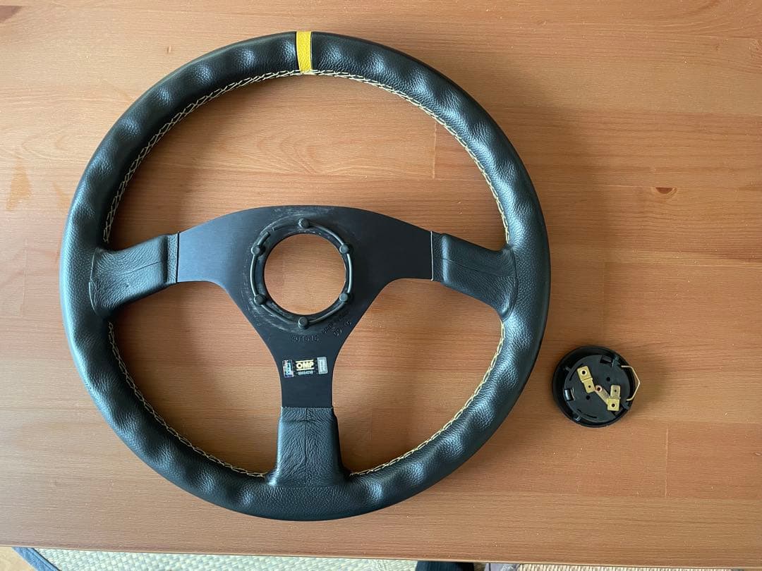 OMP ステアリング 35パイ