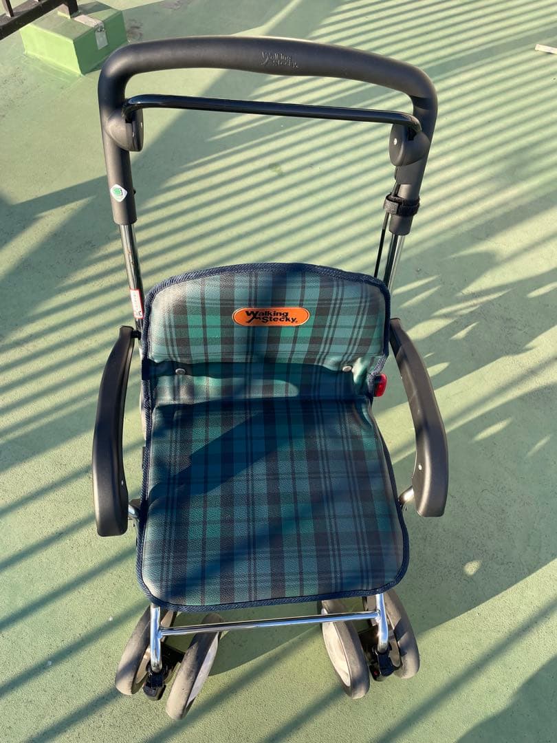 Walking Stecky シルバーカー チェック柄