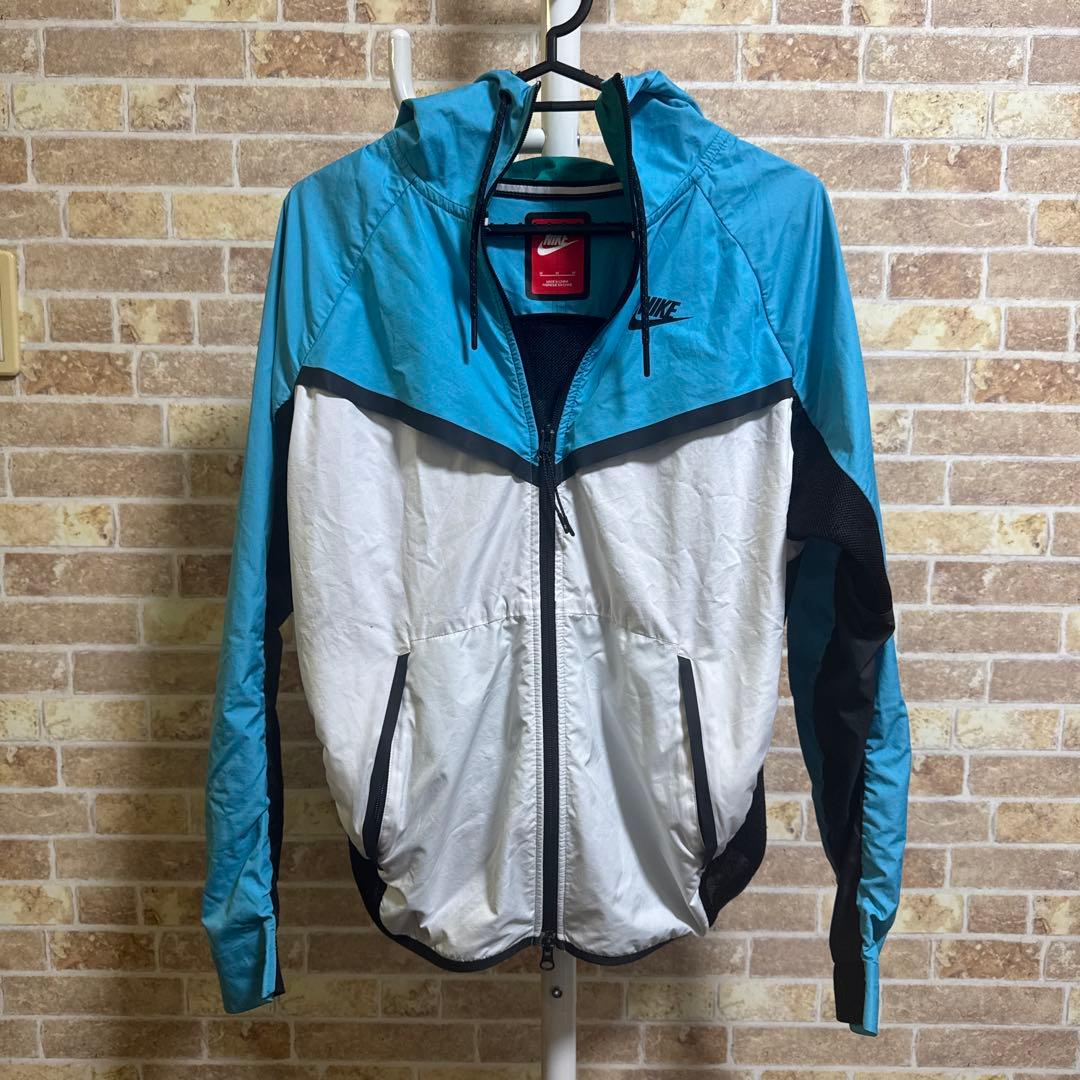 ナイキ　Nike パーカー M 青/白/黒　通気性◎ ランニング