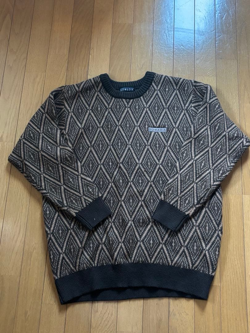 nomadik ニット
