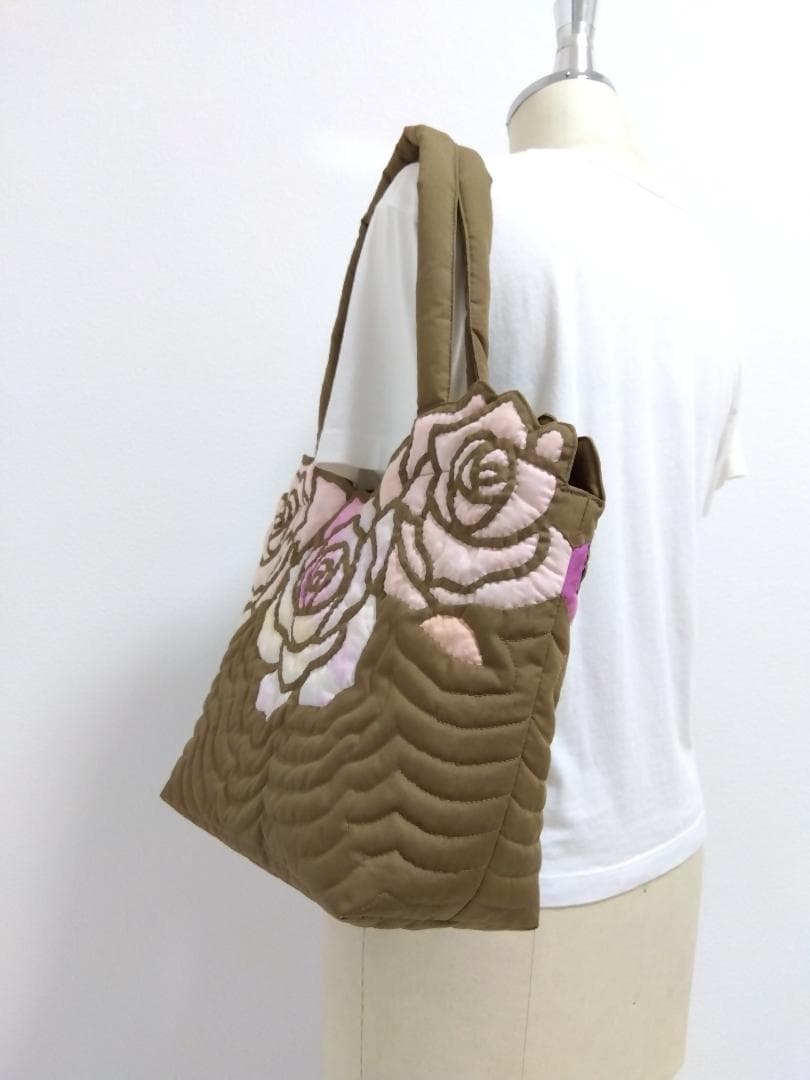 ハワイアンキルト　ハンドメイド　ロケラニトートバッグ