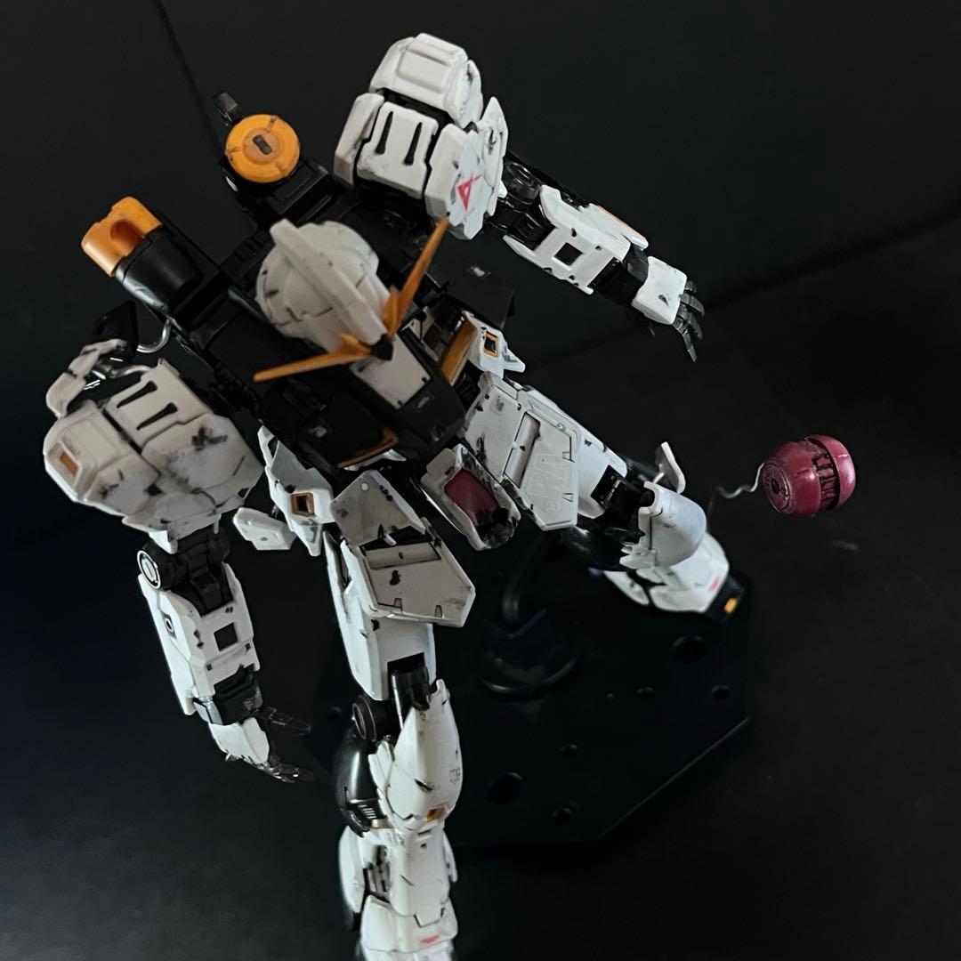 ガンプラ塗装済み完成品　RG νガンダム
