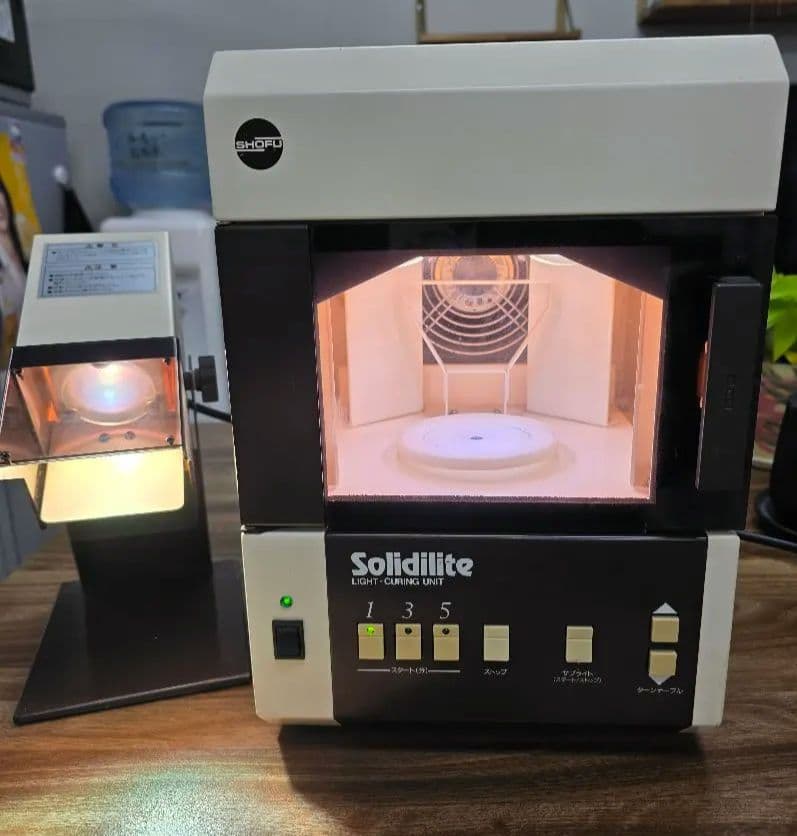 歯科技工　光重合器　美品　ソリディライト　サブライト付