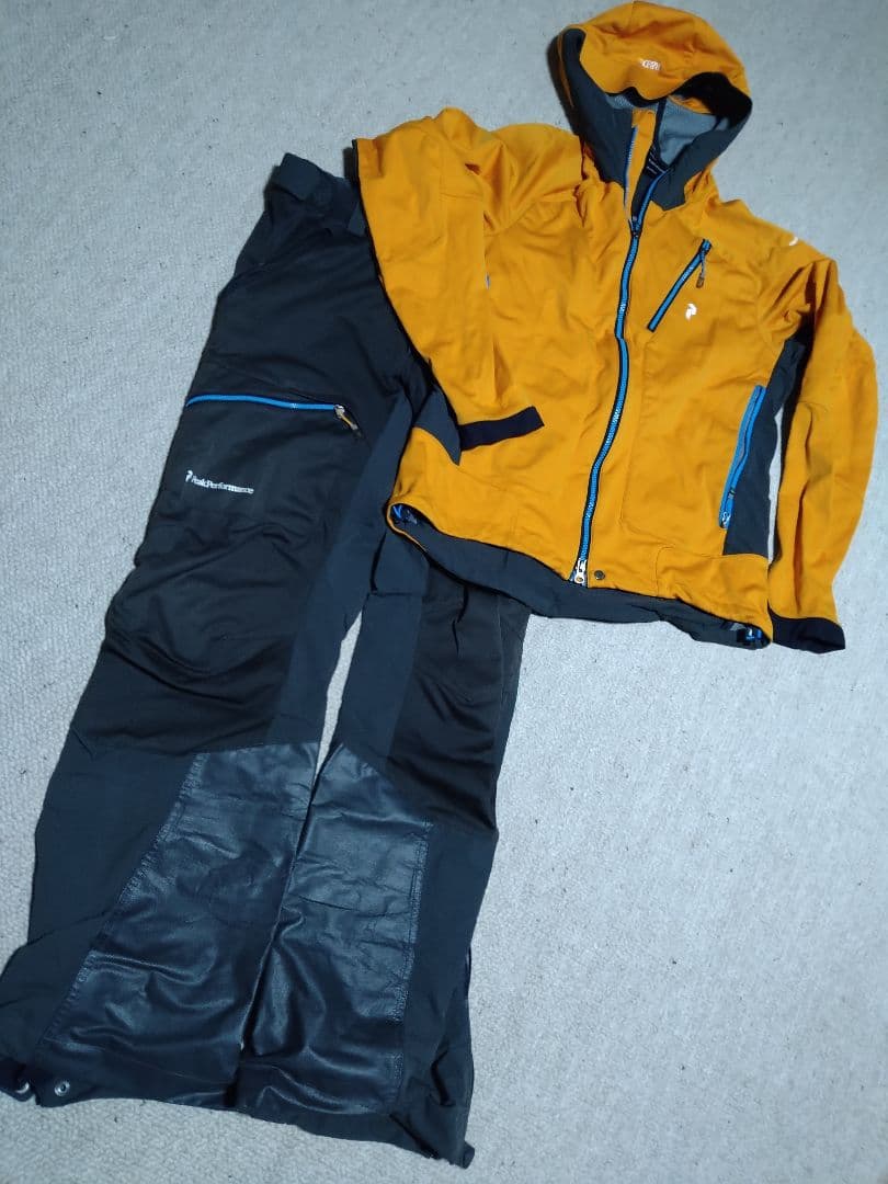 PeakPerformance ソフトシェル　ツアー　ROND? Mサイズ　上下