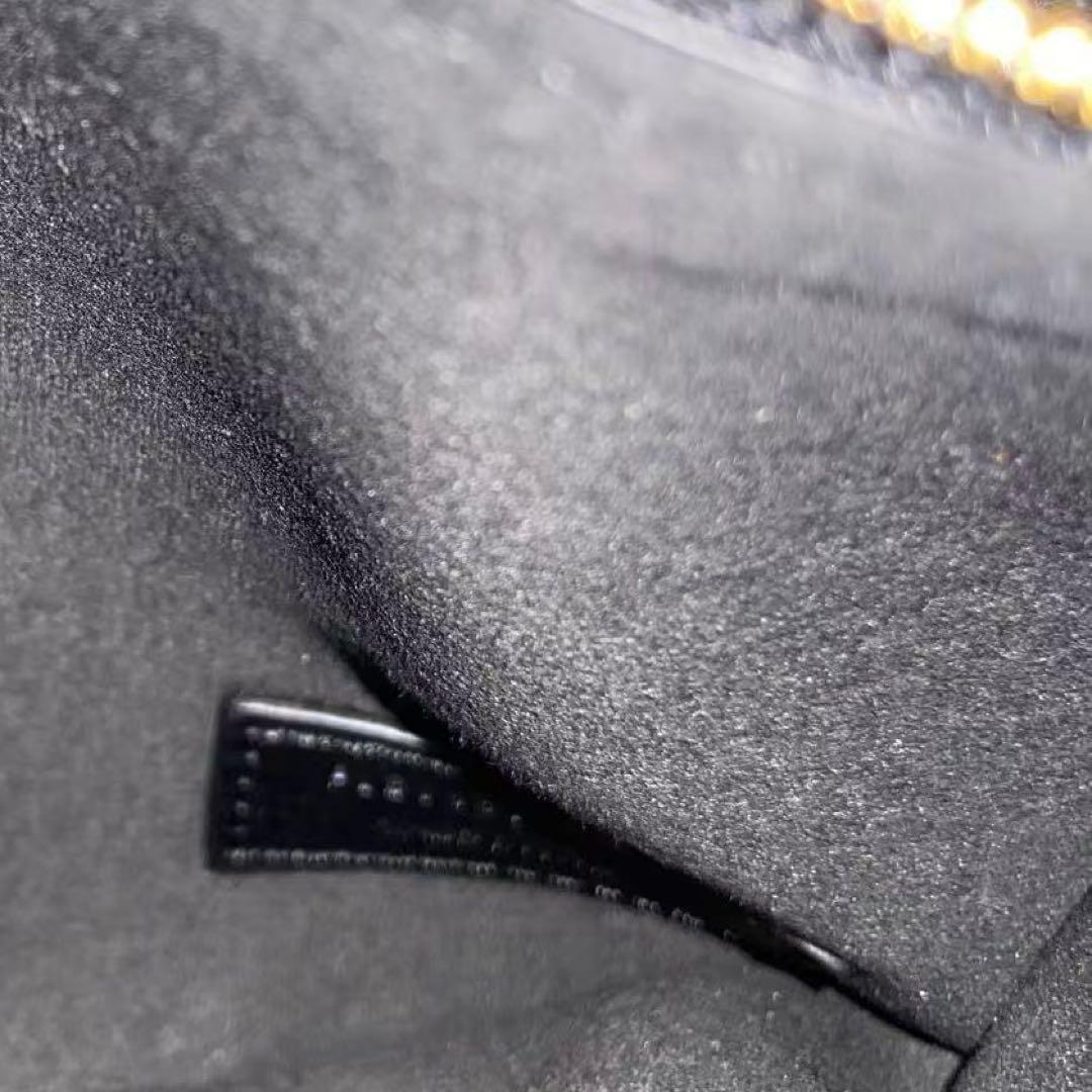 美品✨Saint Laurent（サンローラン） ロゴ付きレザーハンドバッグ