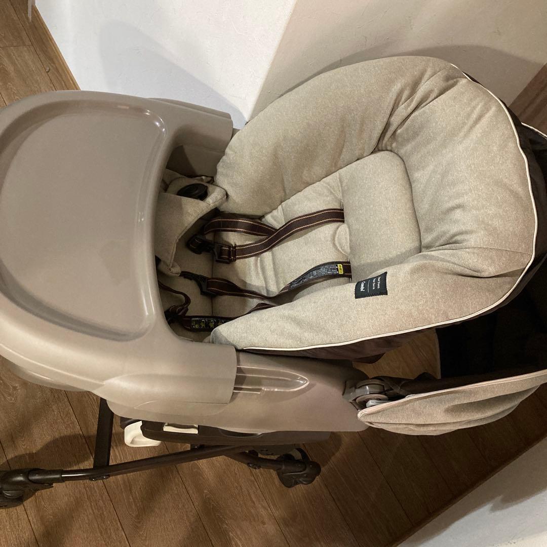 Combi ベビーラック ベージュ