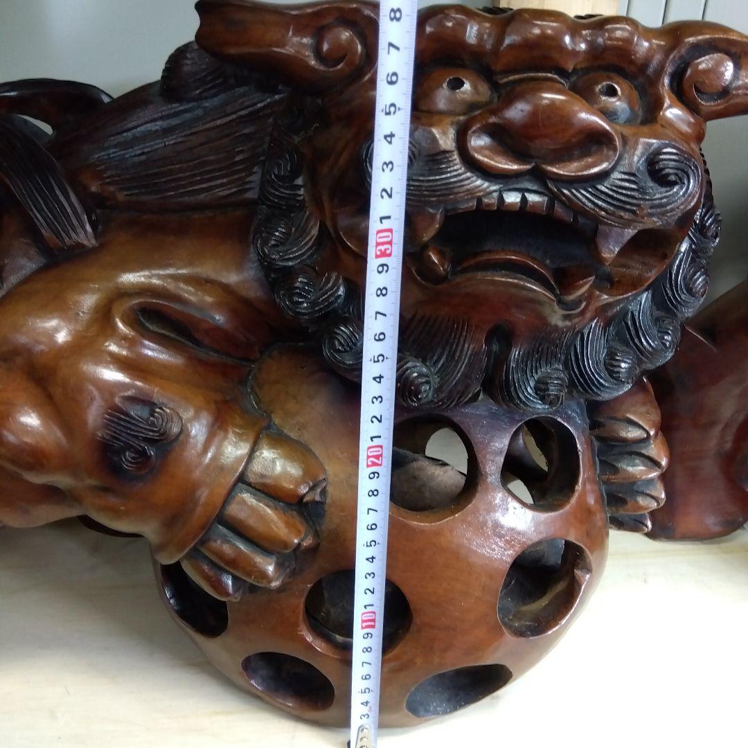 木製玉乗り獅子彫刻 　右玉乗り　①　厄除け