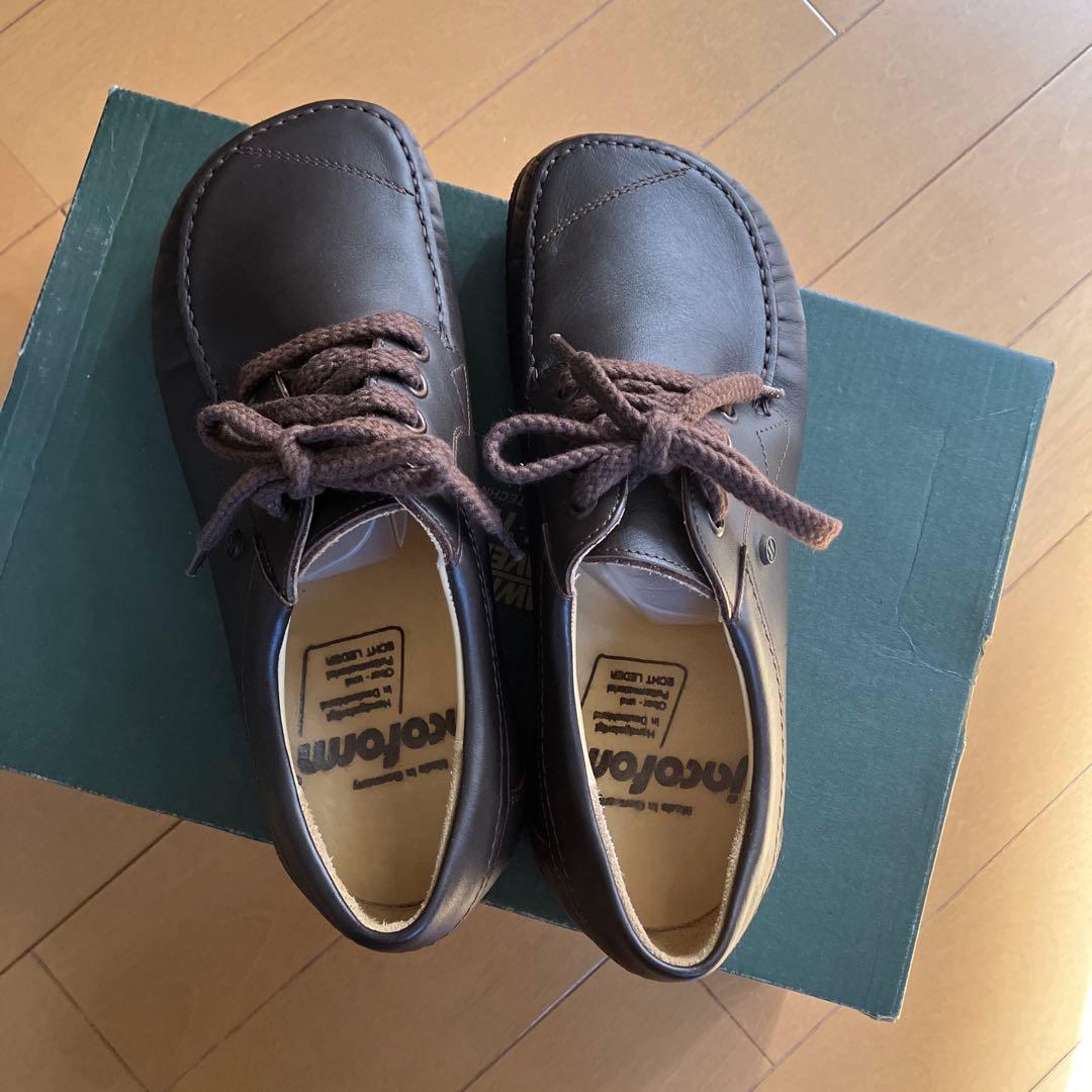 ★ヤコフォーム❤️未使用　23㎝　ブラウン　お値下げ‼️