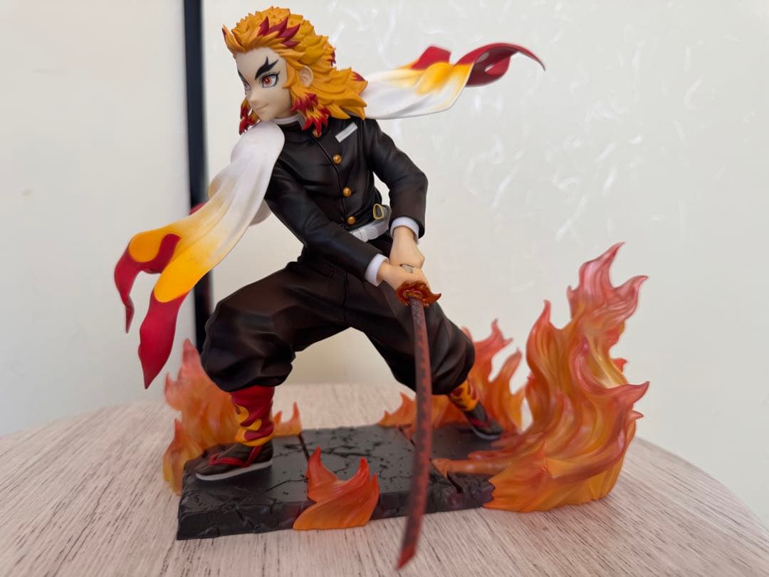 コトブキヤ ARTFX J 鬼滅の刃 煉獄杏寿郎 1/8フィギュア