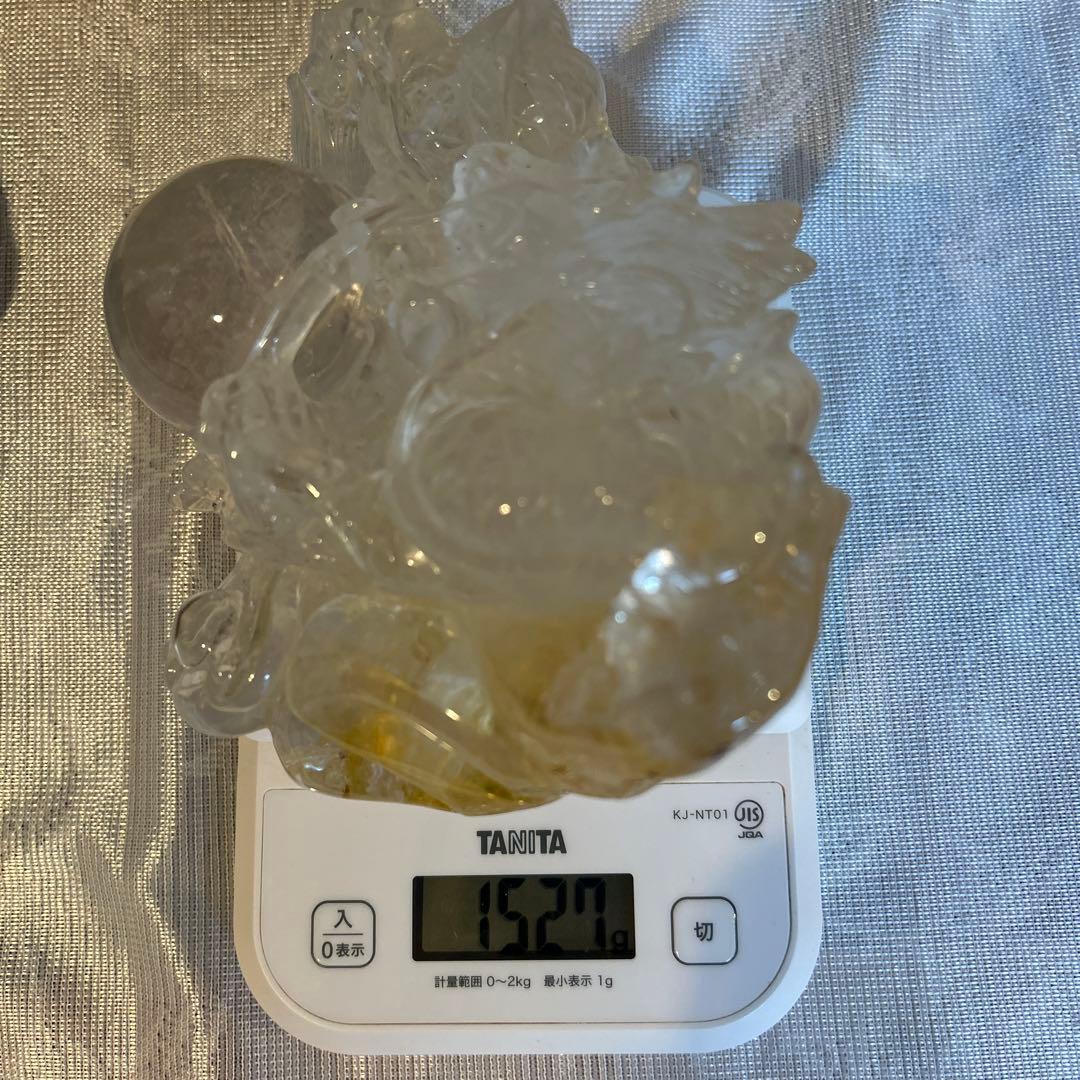 天然水晶 彫刻品 風水置物 龍と水晶球 1527g