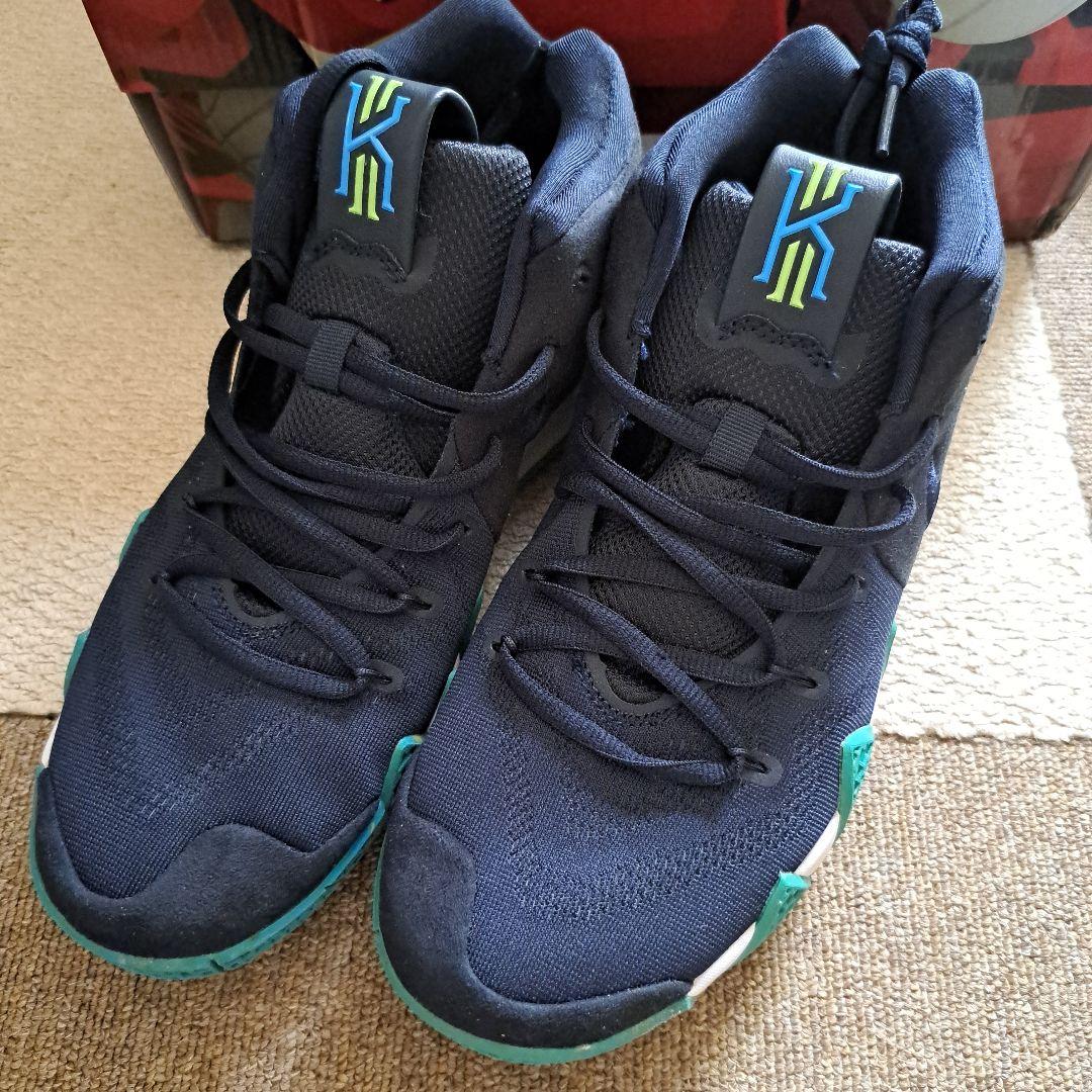 Kyrie Irving バスケットボールシューズ ネイビー