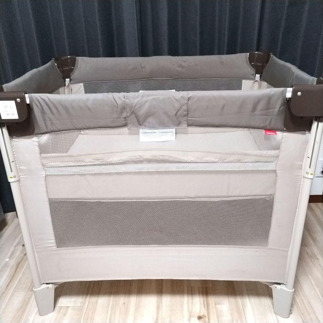 Aprica　アップリカ　ココネルエアー　折り畳み　ベビーベッド