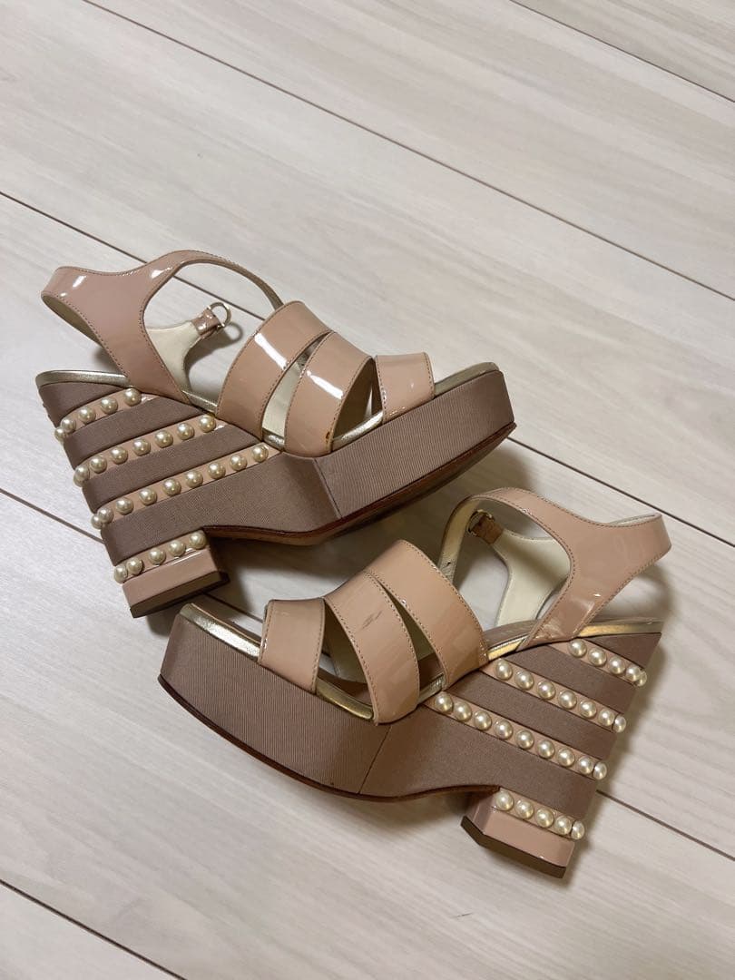 シャネル パール プラットフォーム ウェッジサンダル ヌードベージュ-ピンク