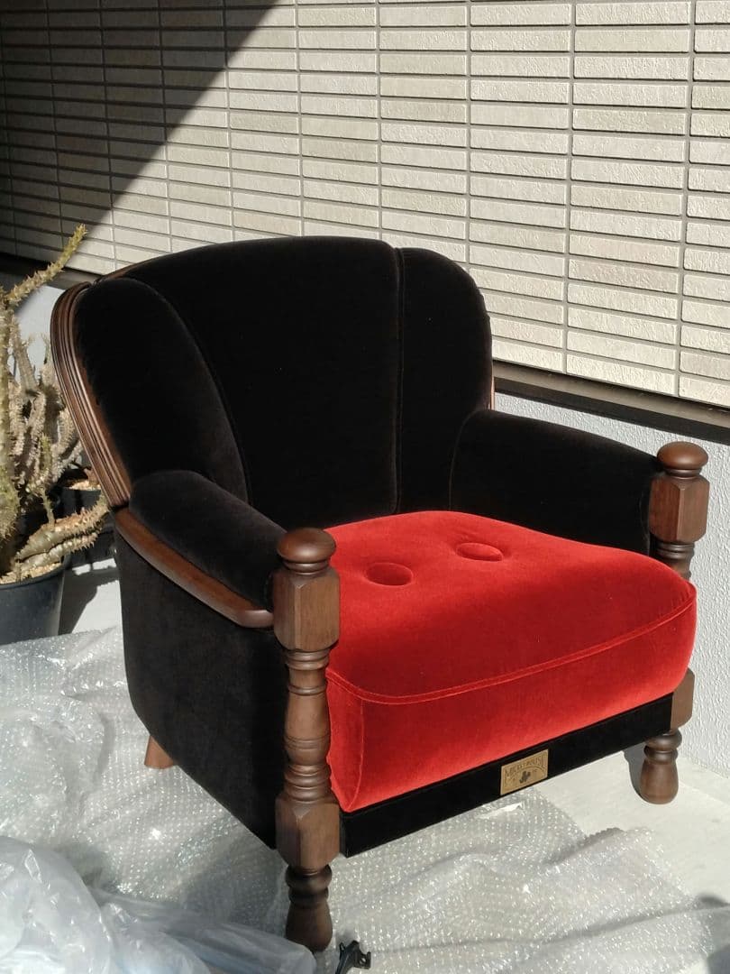 【超美品】 カリモク 大人ディズニー 肘掛椅子 Mickey