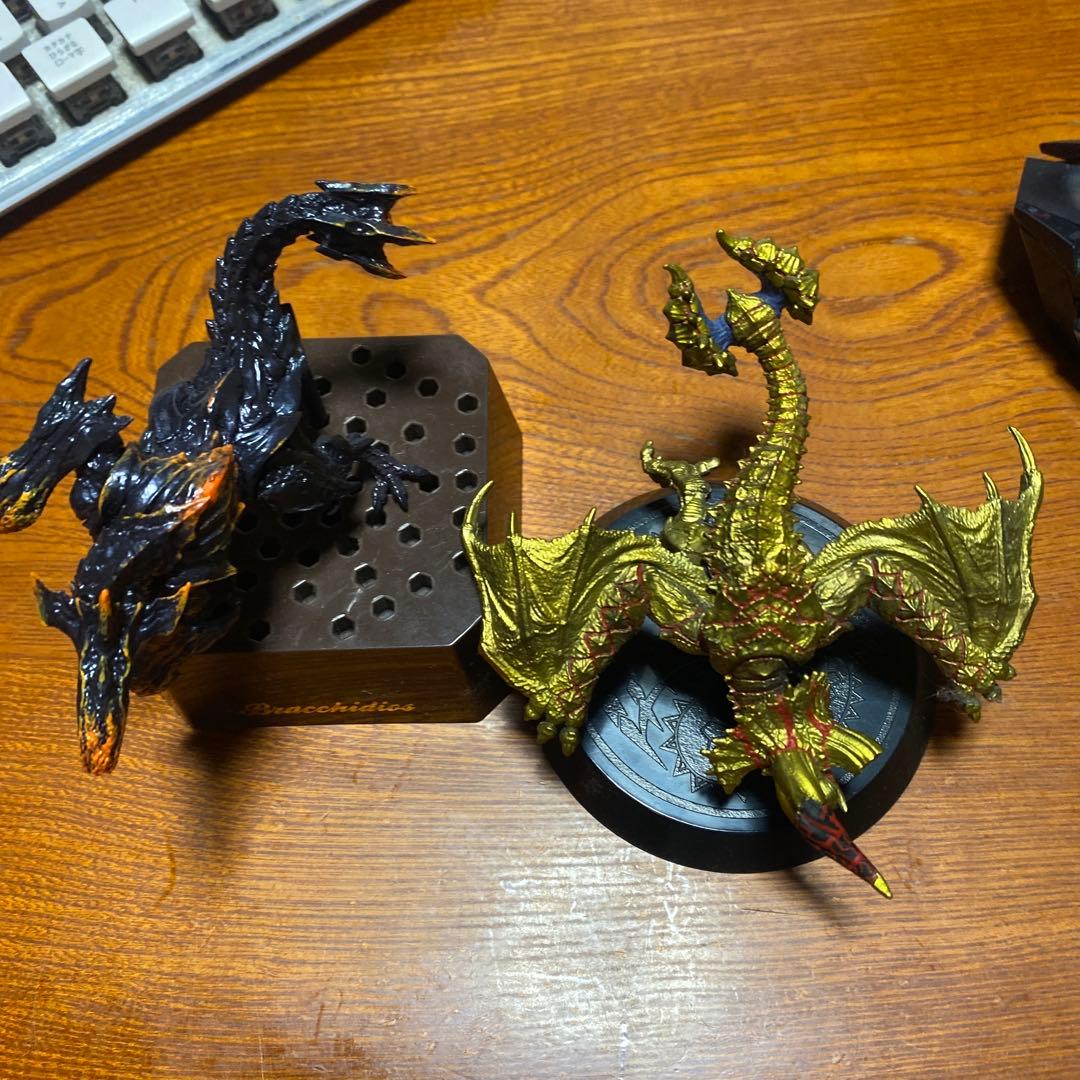 猛り爆ぜるブラキディオス ディアブロス金ぴか種 リペイントフィギュア