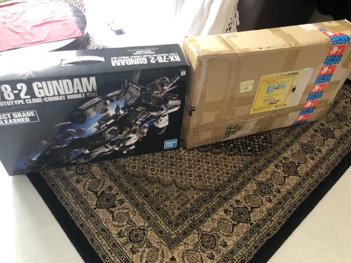 PG UNLEASHED 機動戦士ガンダム RX-78-2 1/60