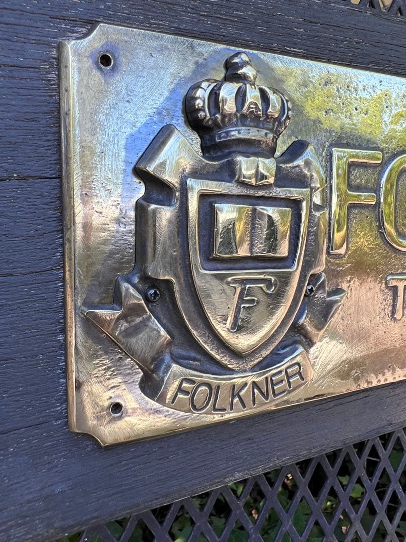 ヴィンテージ真鍮製オーナメントFOLKNER エンブレム 看板　used