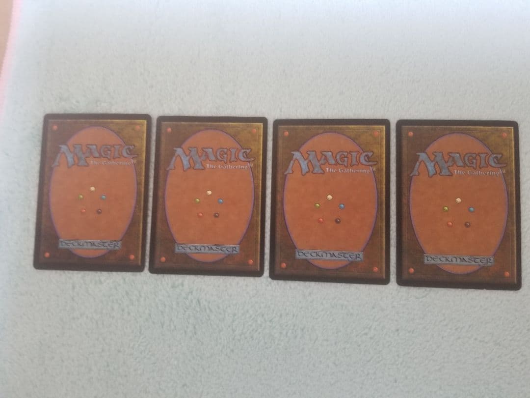 匿名受取】ヤヴィマヤのうろ穴 Yavimaya Hollow 4枚