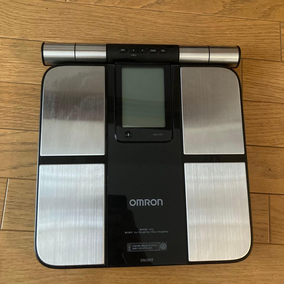 オムロン　体重体組成計　 KRD-703T