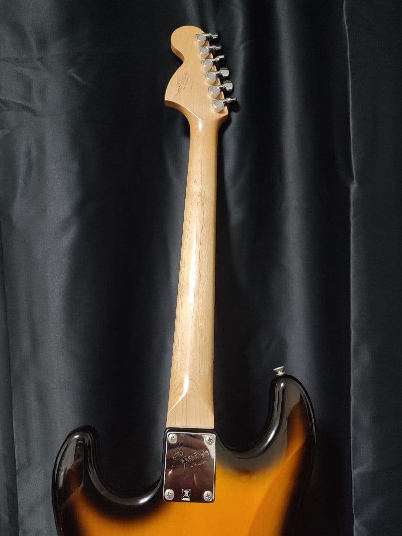 スクワイヤー Stratocaster 　ケース＆シールド付