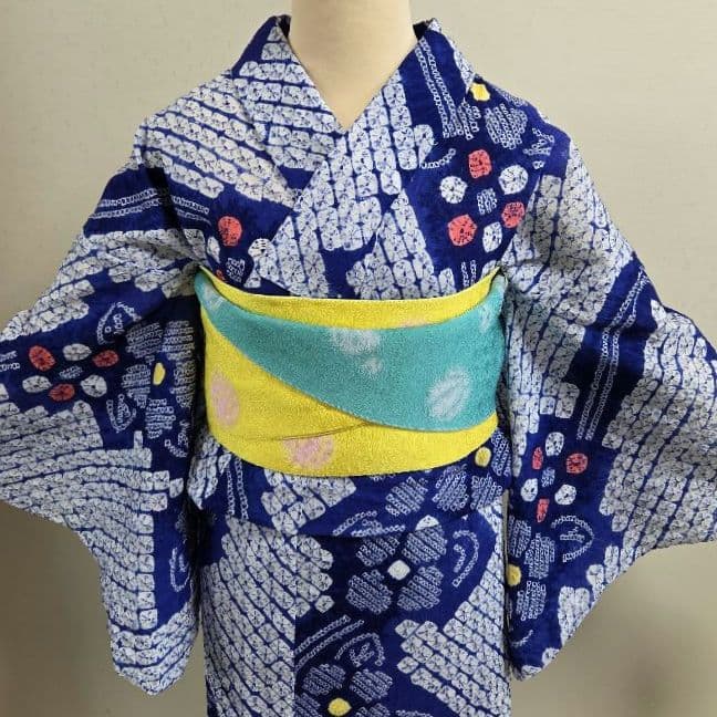 レトロ☆明るい青に花柄の絞り浴衣