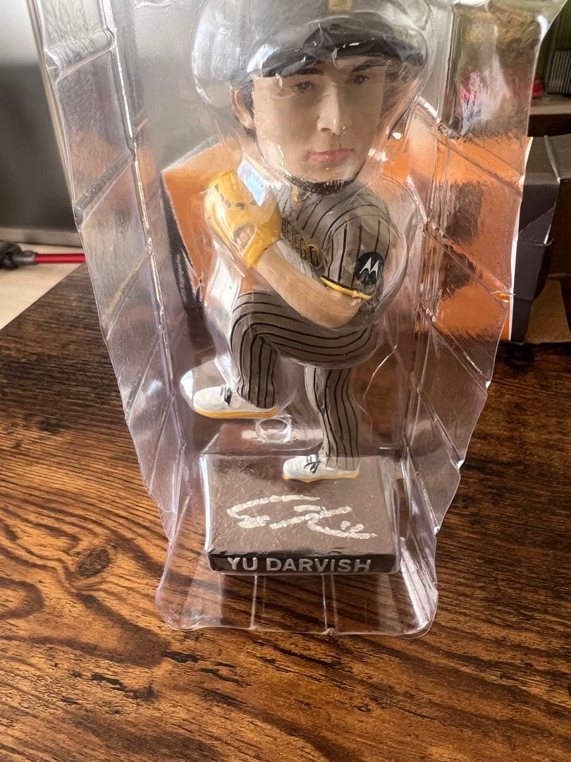 ダルビッシュ有 日米通算3000奪三振記念 ボブルヘッド　直筆サイン入り