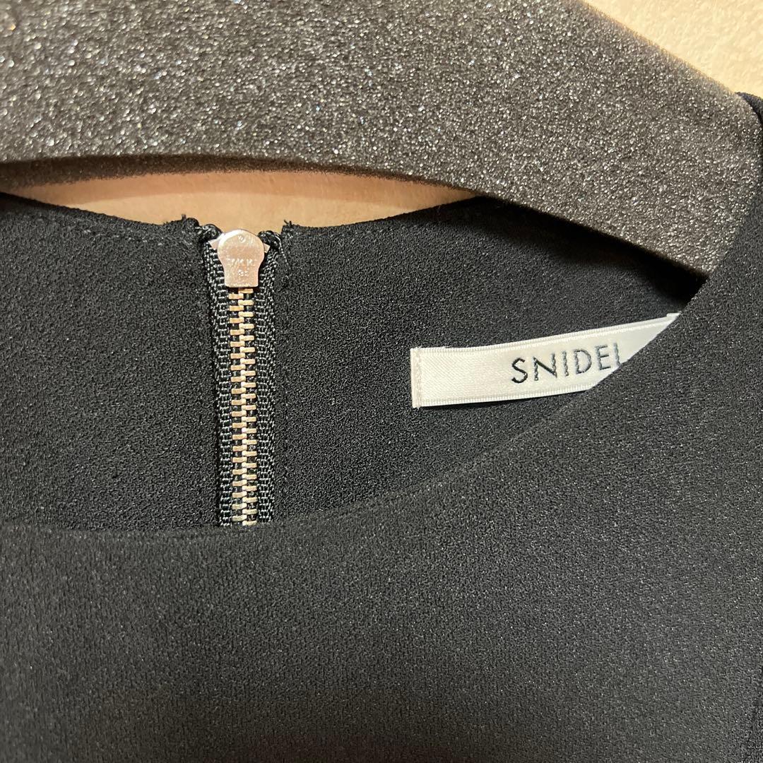 ゆう様　SNIDEL シアーショルダーミニワンピース　ブラック