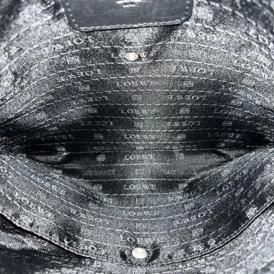 良品　ロエベ　アナグラムロゴ　サコッシュ　ショルダーバッグ　ブラック　レザー