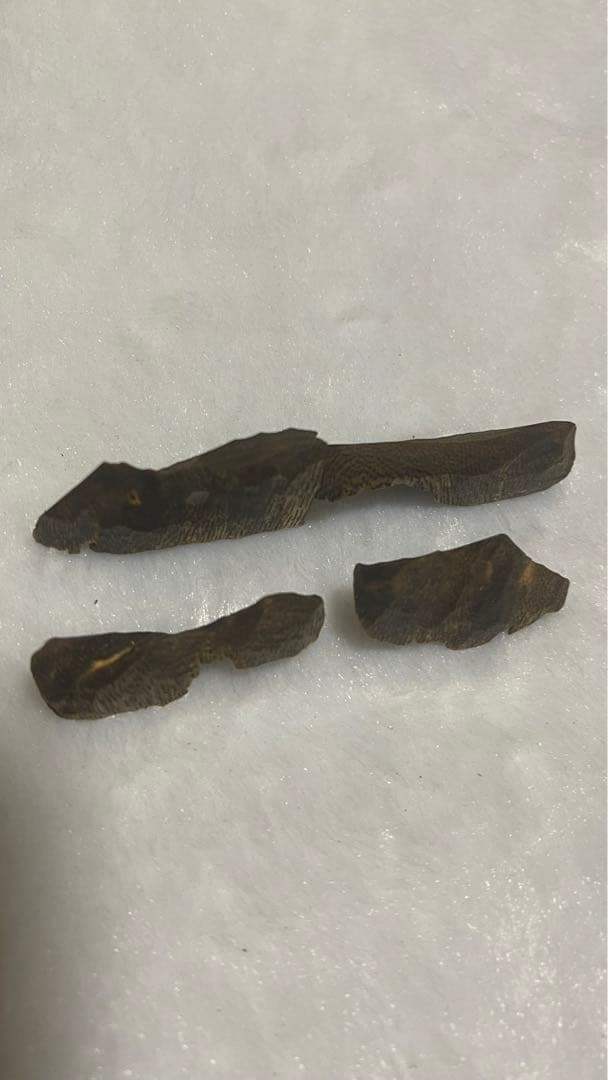 極上伽羅沈香原木香木高ランク水沈み5.2グラム