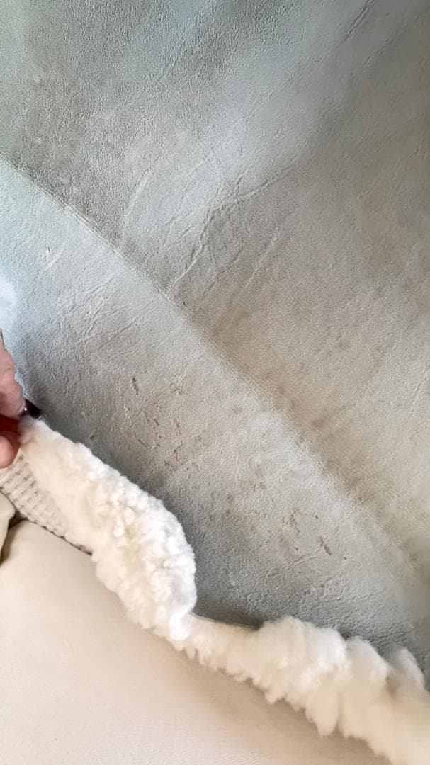 西川　NISHIKAWA エデンホープ　マフロン　ラグ　 未使用　タグ付き♪