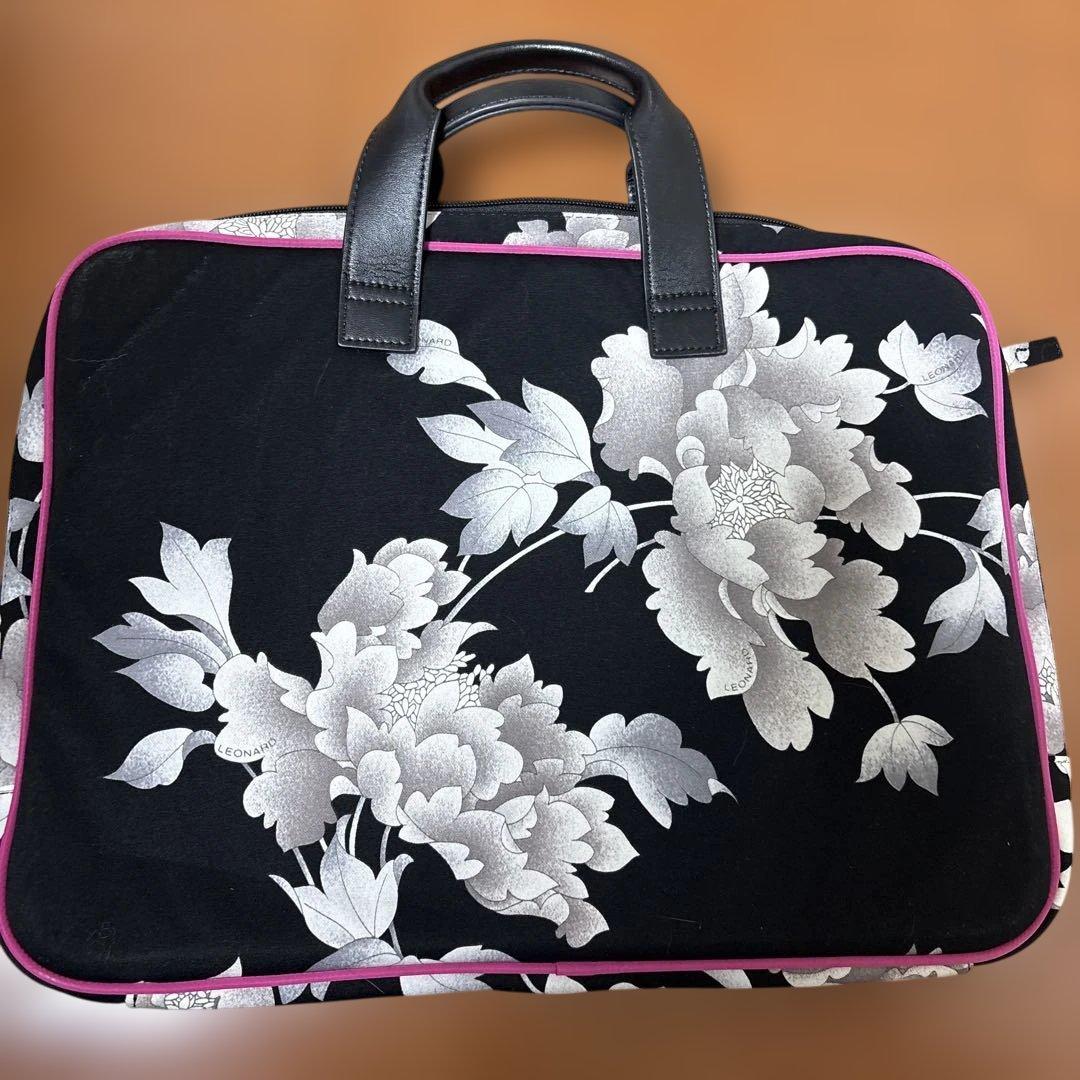 レオナールパソコンバック