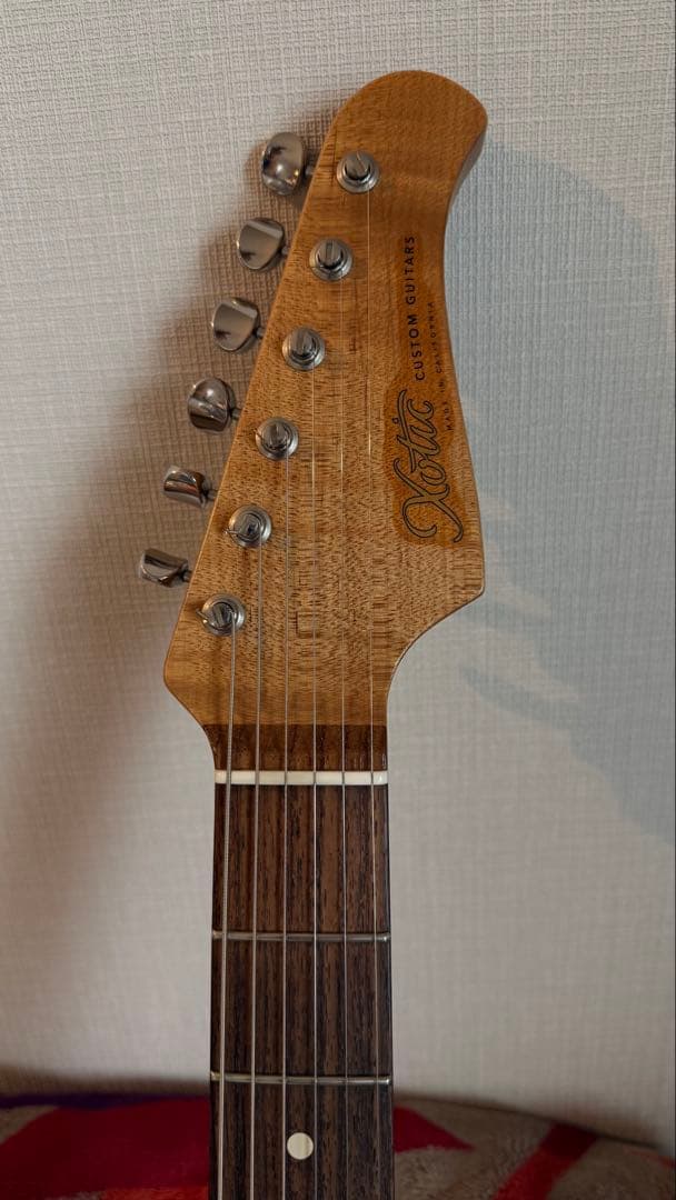 Xotic XSC-2 /3.05kg /Gold /Light Aged仕様