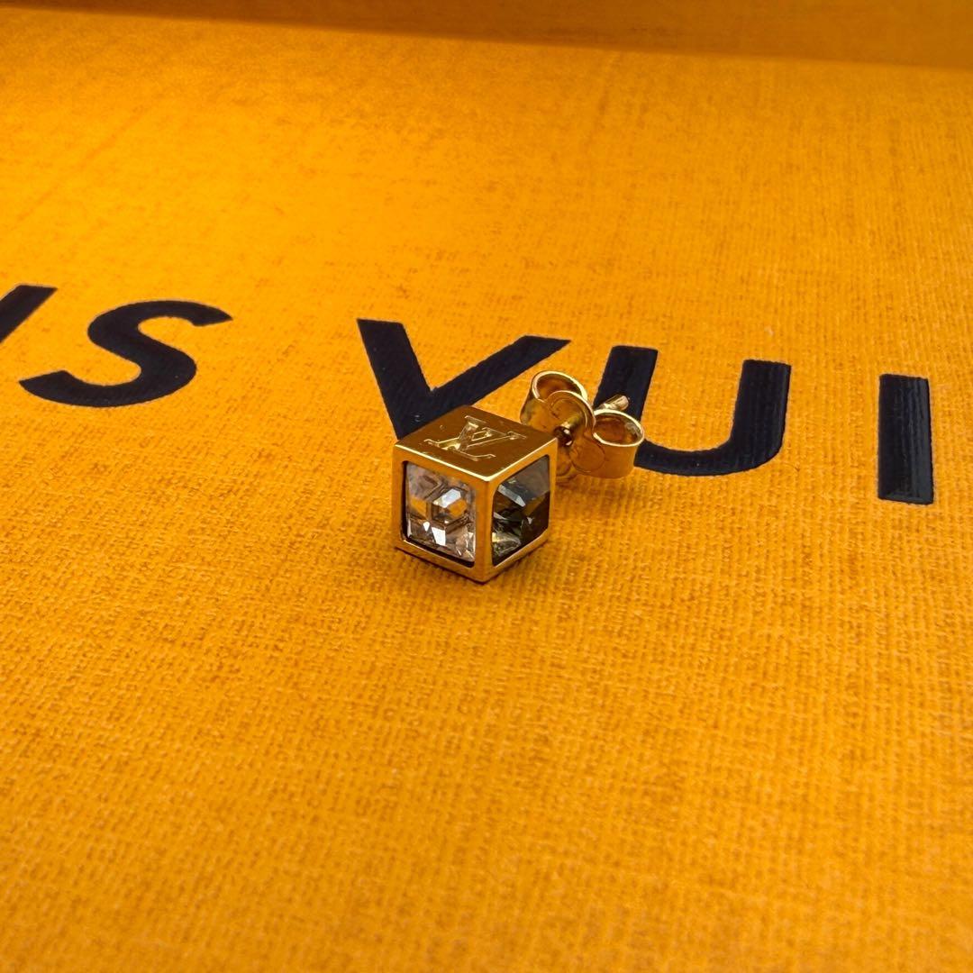 【LOUIS VUITTON】ルイ ヴィトン スタッズ ピアス 片方のみ