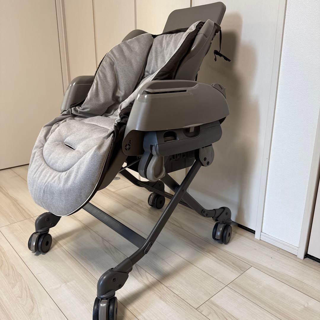 コンビ COMBI ネムリラAT BEDi オートスイング ハイローチェア