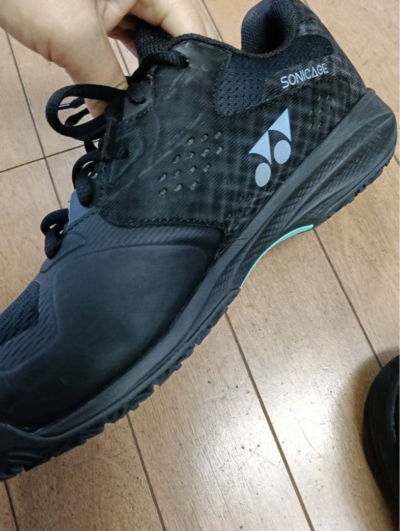 テニスシューズ　ヨネックス