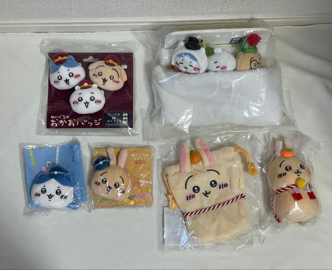 ちいかわ阪急おかおバッジ　ちいかわホリデイぬいぐるみ