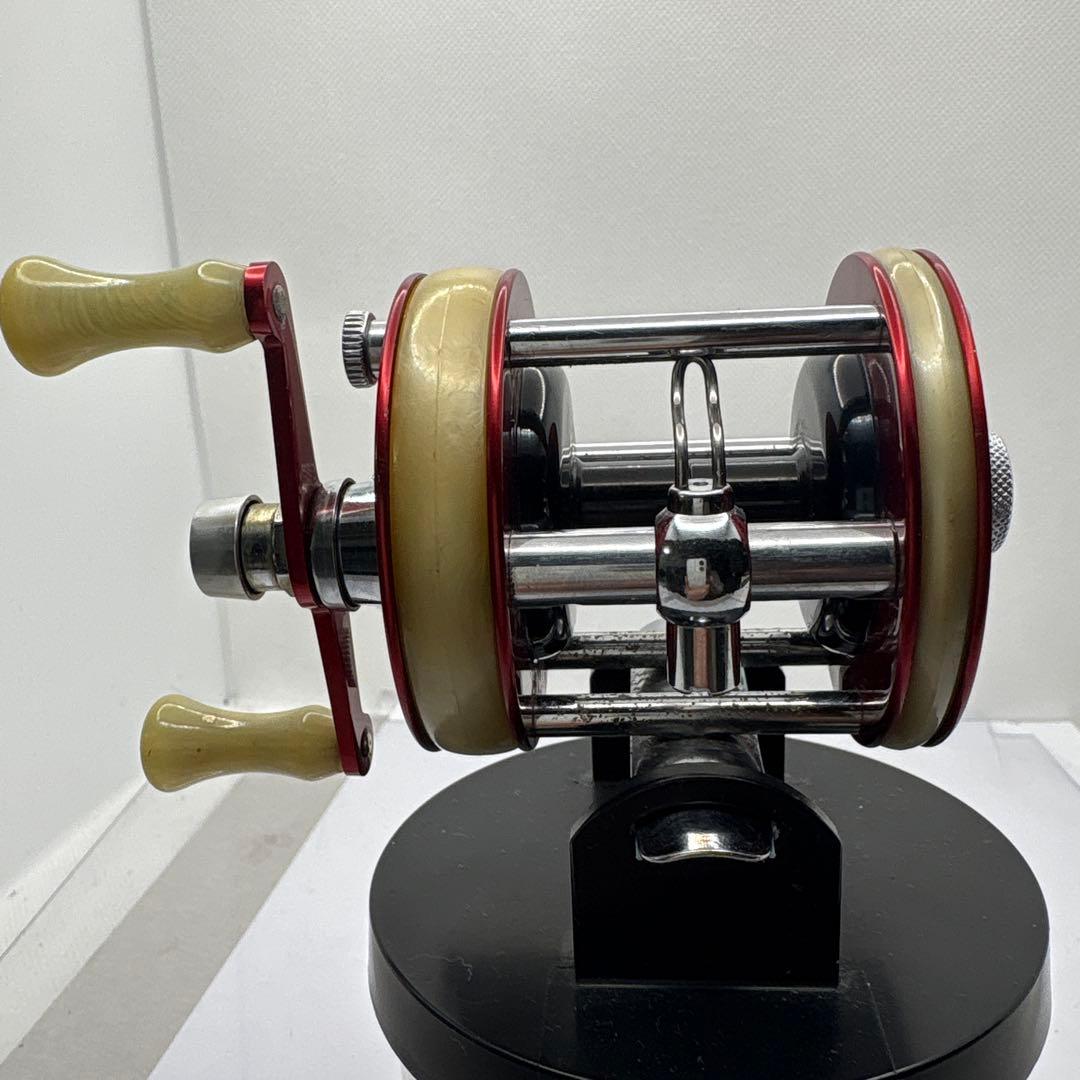 Ambassadeur 2600 ベイトリール