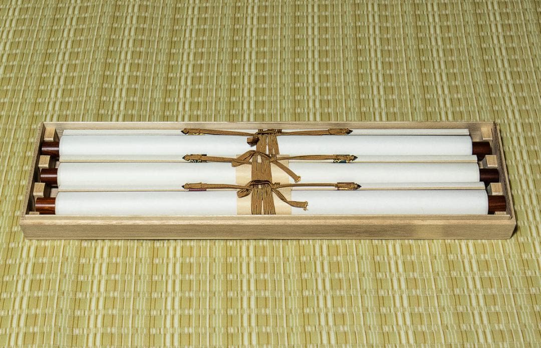 掛軸-1247　佐竹本三十六歌仙　斎官女御　紀貫之　小大君　木版彩色　伊藤嘉晃