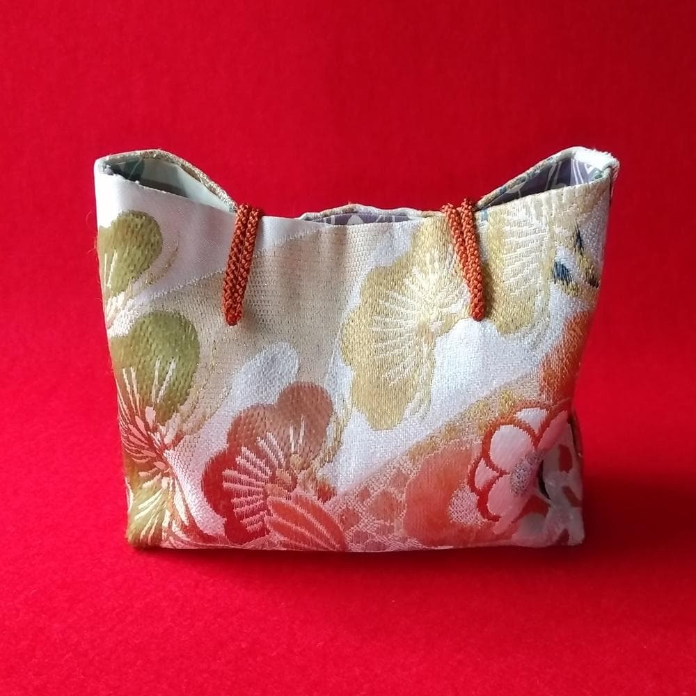 Toshi　純金泊　京洛の秋 貝桶と貝合わせ